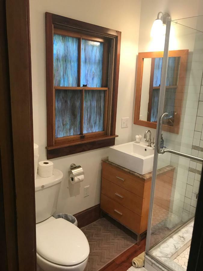 Austin House Inn Нюпорт Екстериор снимка