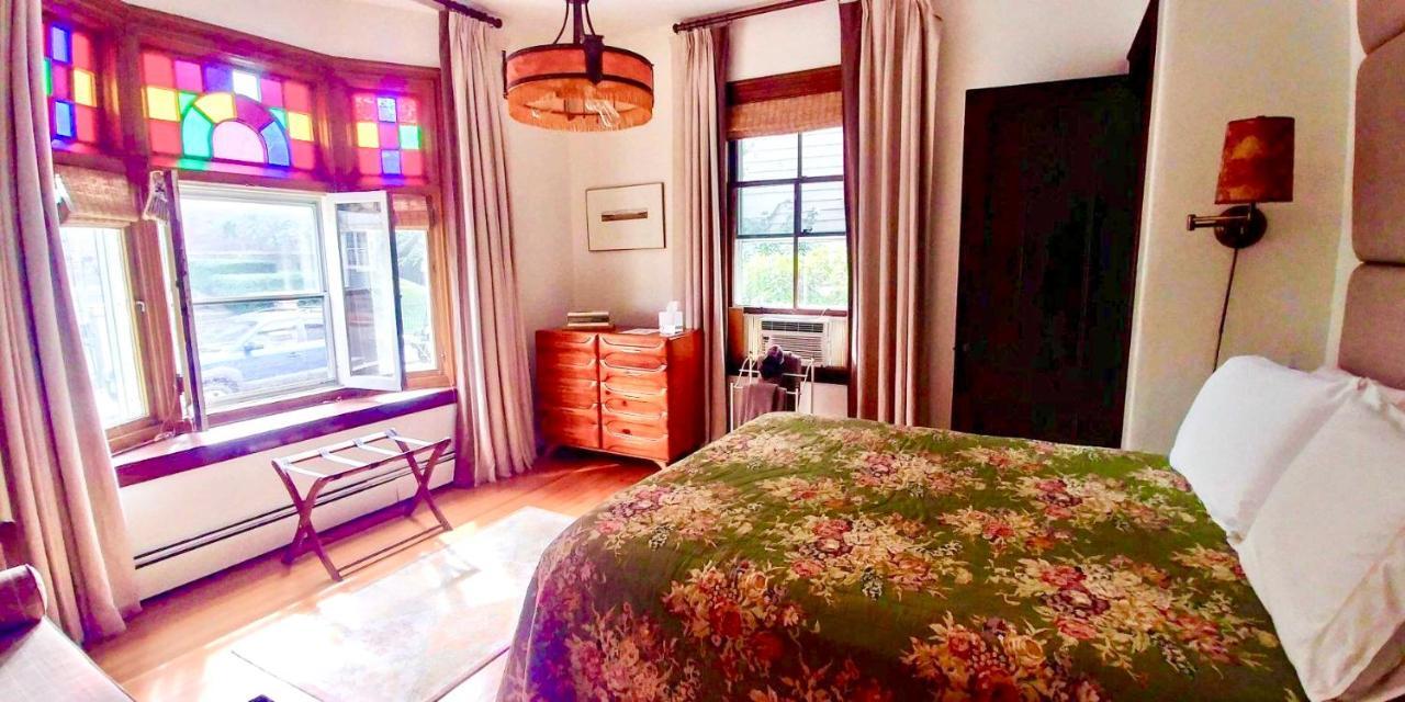 Austin House Inn Нюпорт Екстериор снимка