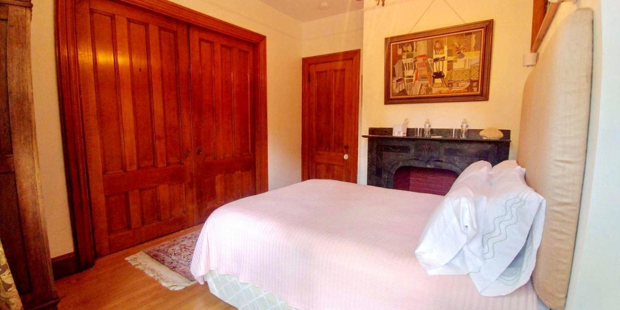 Austin House Inn Нюпорт Екстериор снимка